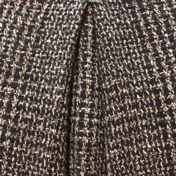 Ladies skirt - Picture 3 of 5